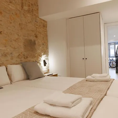 Bravissimo Pont Sant Agusti, Monthly