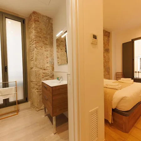 Bravissimo Pont Sant Agusti, Monthly