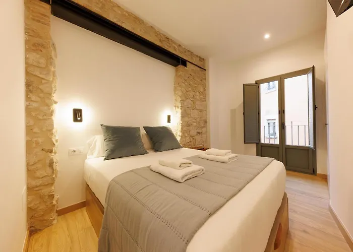 Bravissimo Pont Sant Agusti, Monthly Gerona