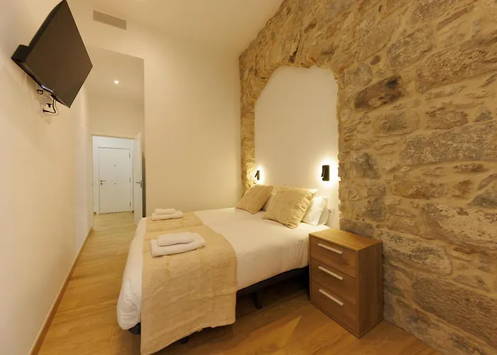 Апартаменты Bravissimo Pont Sant Agusti, Monthly *