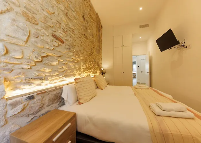 Bravissimo Pont Sant Agusti, Monthly Gerona