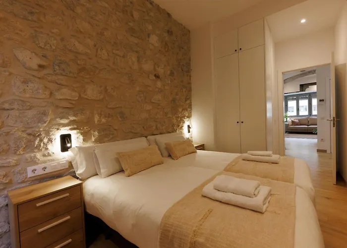 Bravissimo Pont Sant Agusti, Monthly